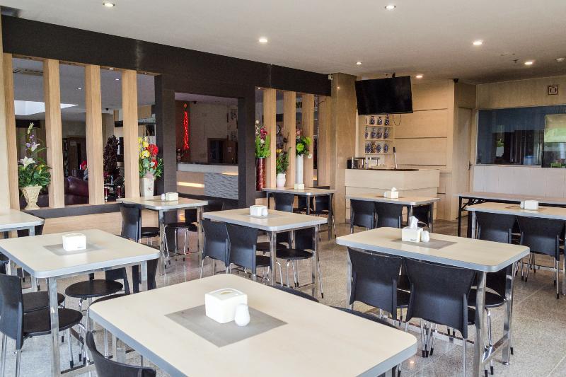 Aviari Hotel Batam Ngoại thất bức ảnh